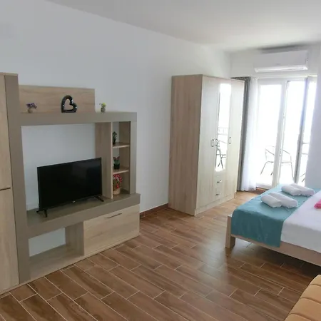 Slovenika Apartment Budva
